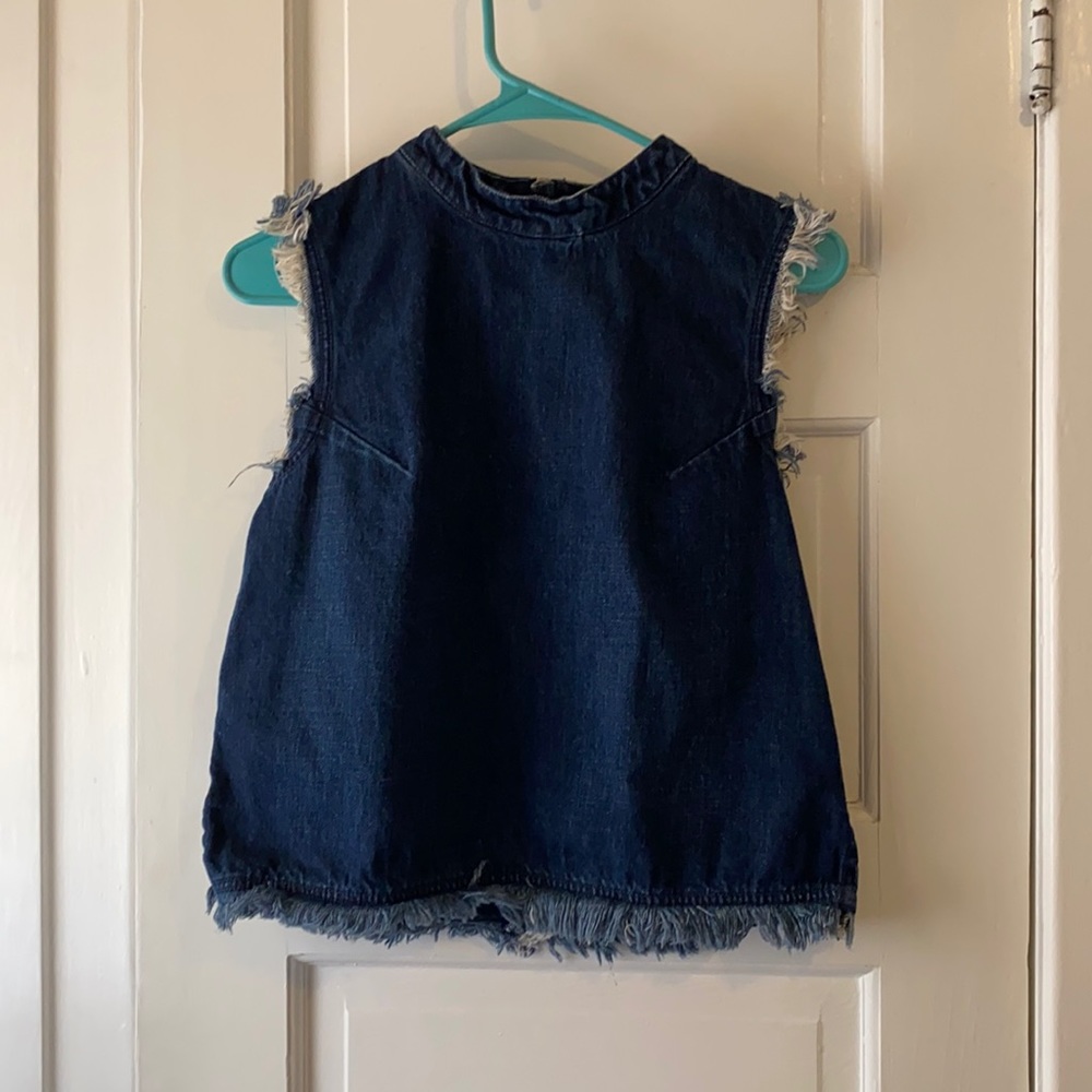 Denim Gap top size women’s XS